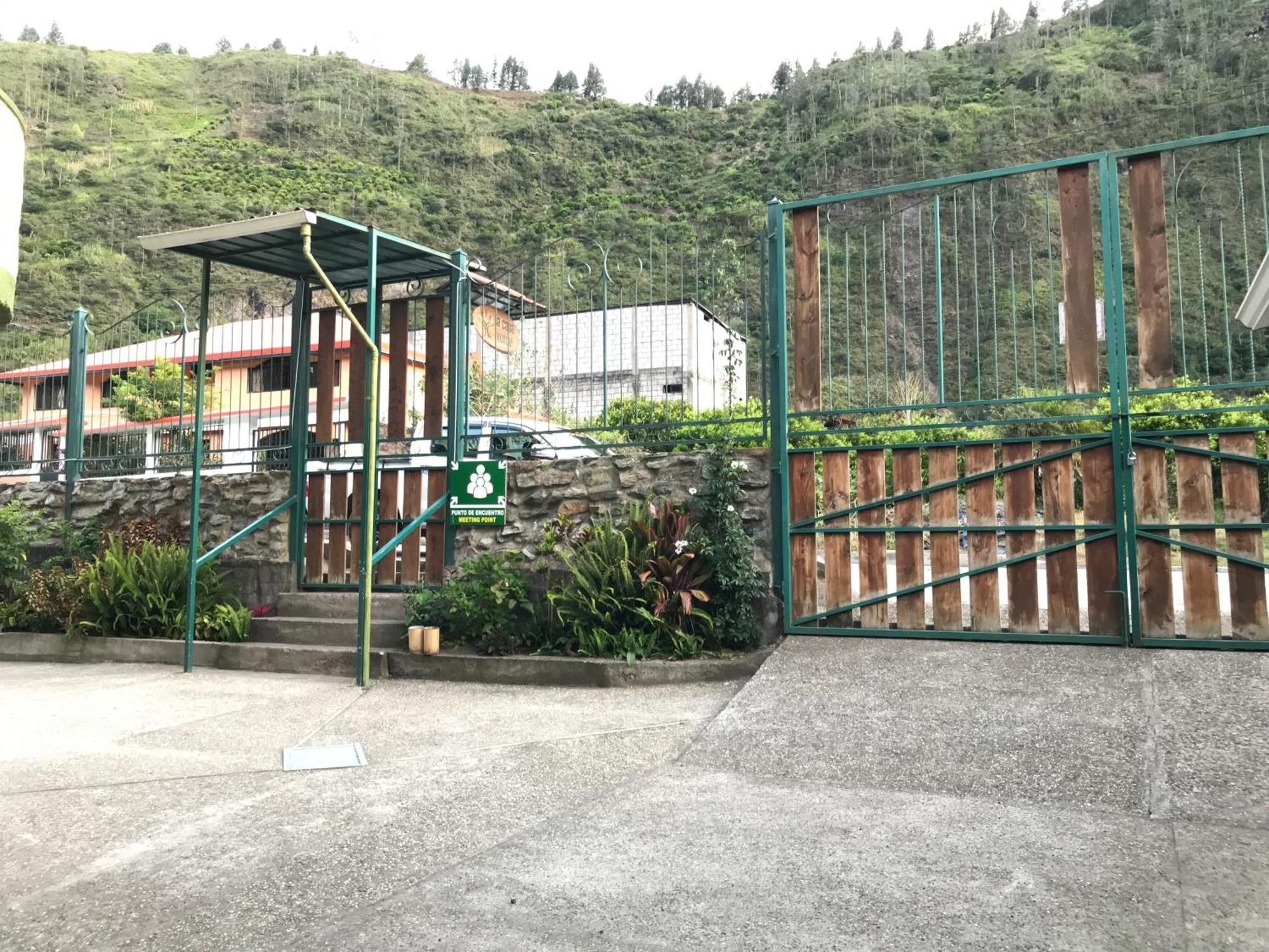 La Casa Verde Eco Guest House Baños Dış mekan fotoğraf
